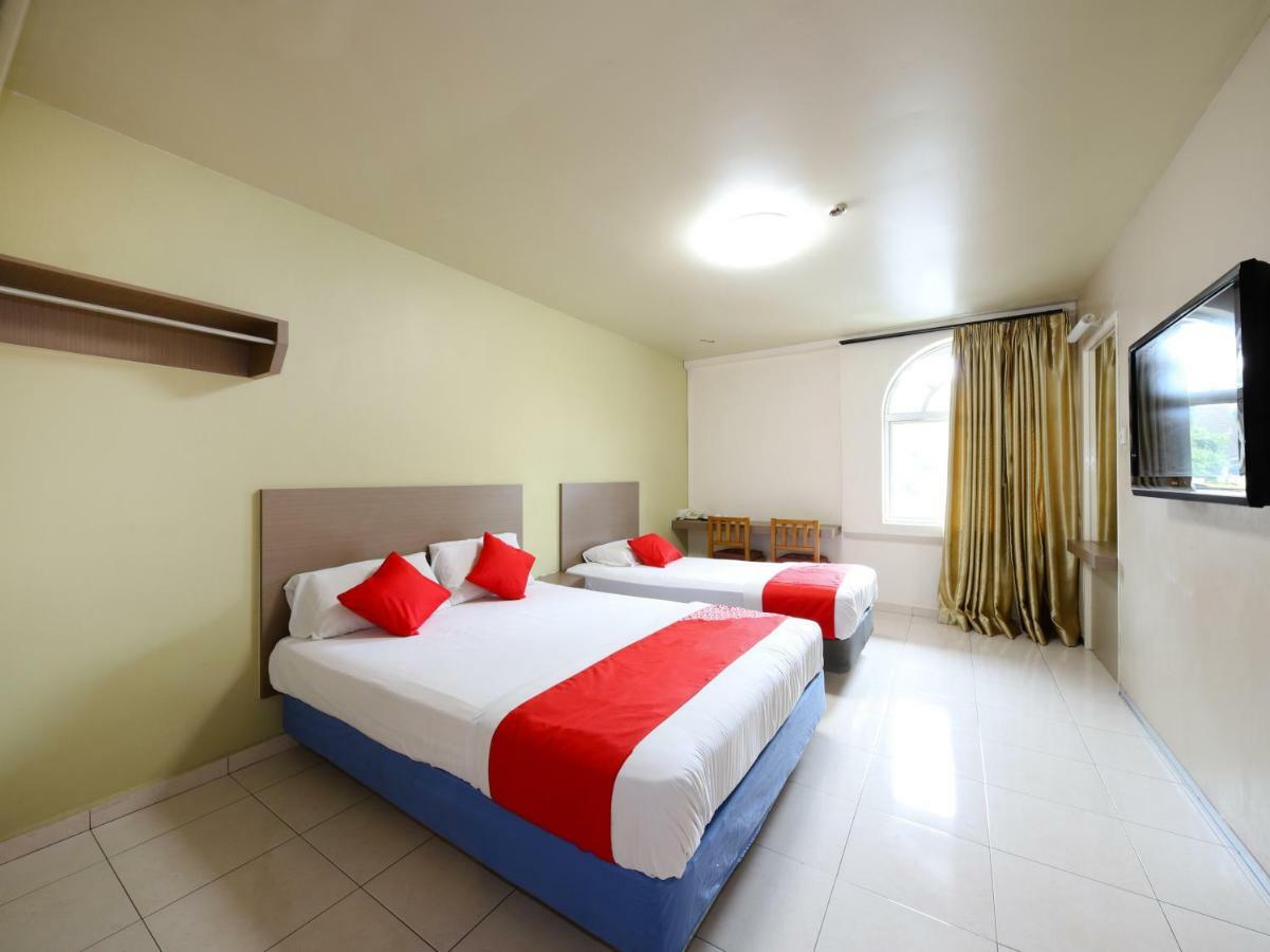 Oyo 434 Marbella Hotel Johor Bahru Exterior photo