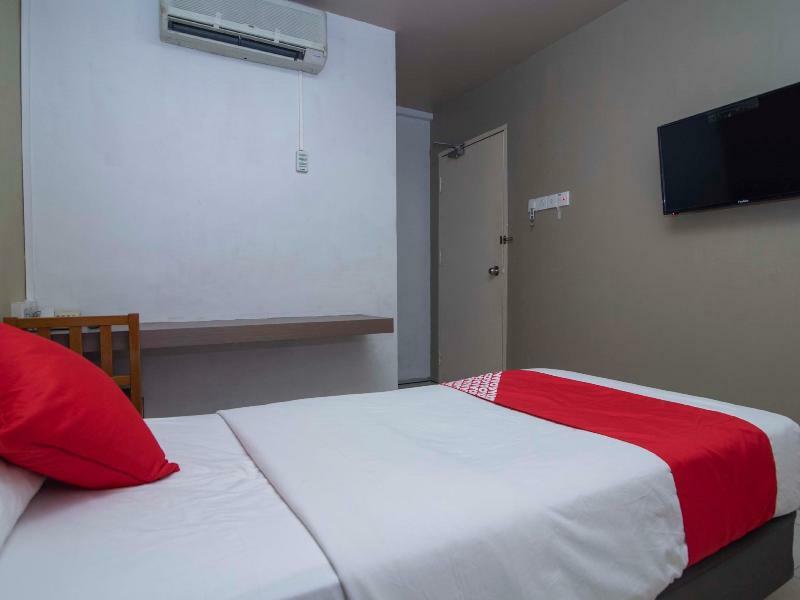 Oyo 434 Marbella Hotel Johor Bahru Exterior photo