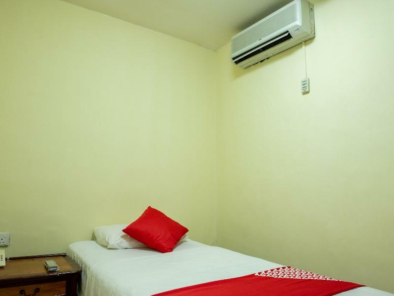 Oyo 434 Marbella Hotel Johor Bahru Exterior photo