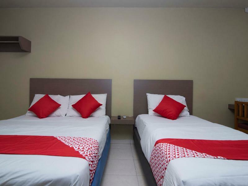Oyo 434 Marbella Hotel Johor Bahru Exterior photo